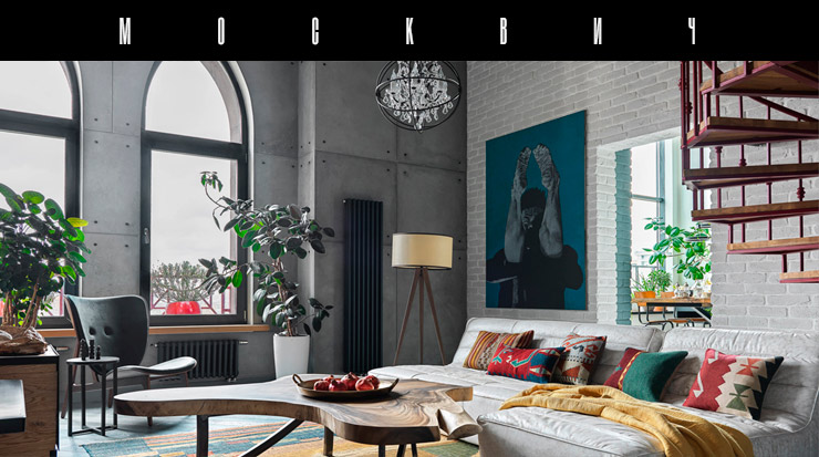 Люстры Gyro Crystal, диван Shabby в оформлении двухуровневой квартиры в Сокольниках