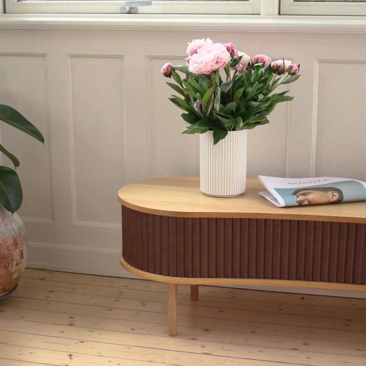 Прикроватный столик Одейшес, светлый дуб Audacious Side Table, Oak