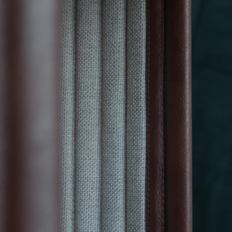 Прикроватный столик Одейшес, светлый дуб Audacious Side Table, Oak