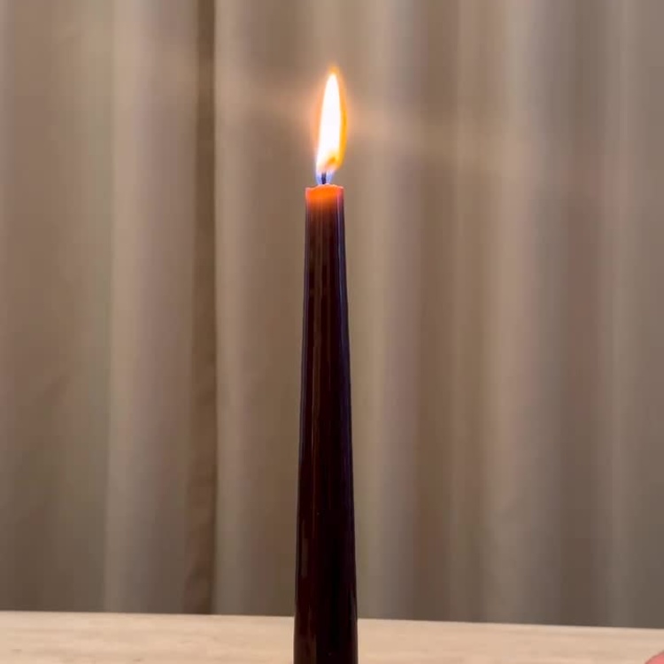 Парафиновая свеча конусная матовая Taper Candle Matt