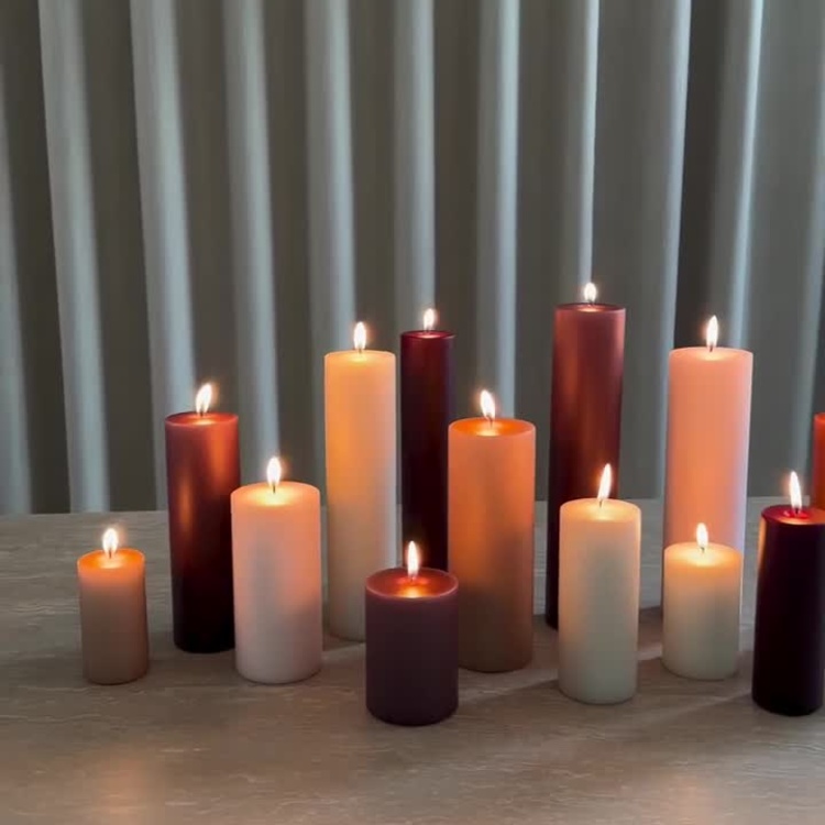 Парафиновая свеча столбовая матовая, M Pillar Candle Matt Medium