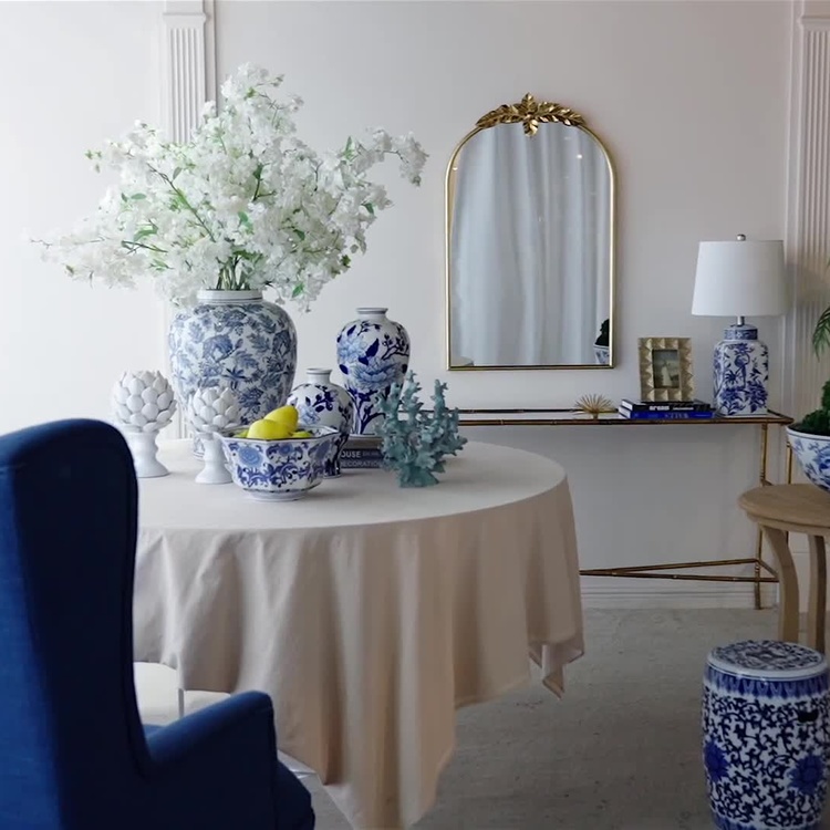 Круглое зеркало с украшением из золотистых листьев Wall Mirror With Leaf Decor