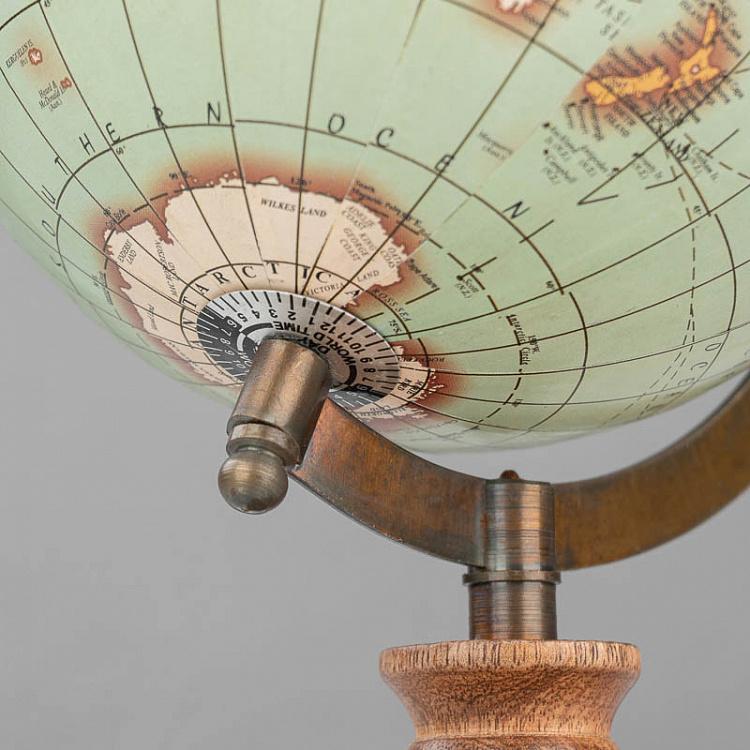 Винтажный зелёный глобус на деревянном основании Vintage Globe Green Gold On Natural Base