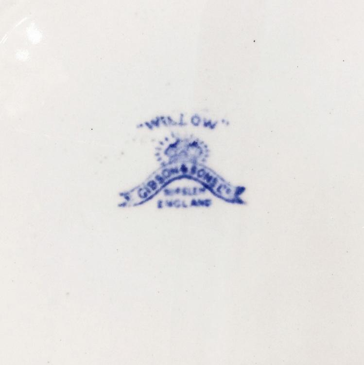 Винтажная тарелка белая с голубым мотивом 20, M Vintage Plate Blue White Medium 20