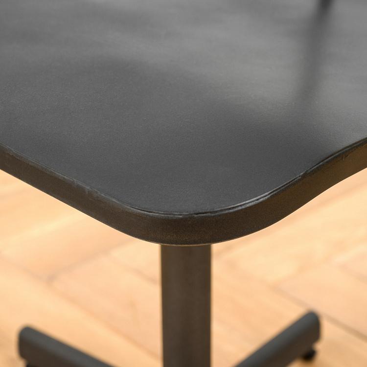 Чёрный крутящийся стул Black Swivel Chair