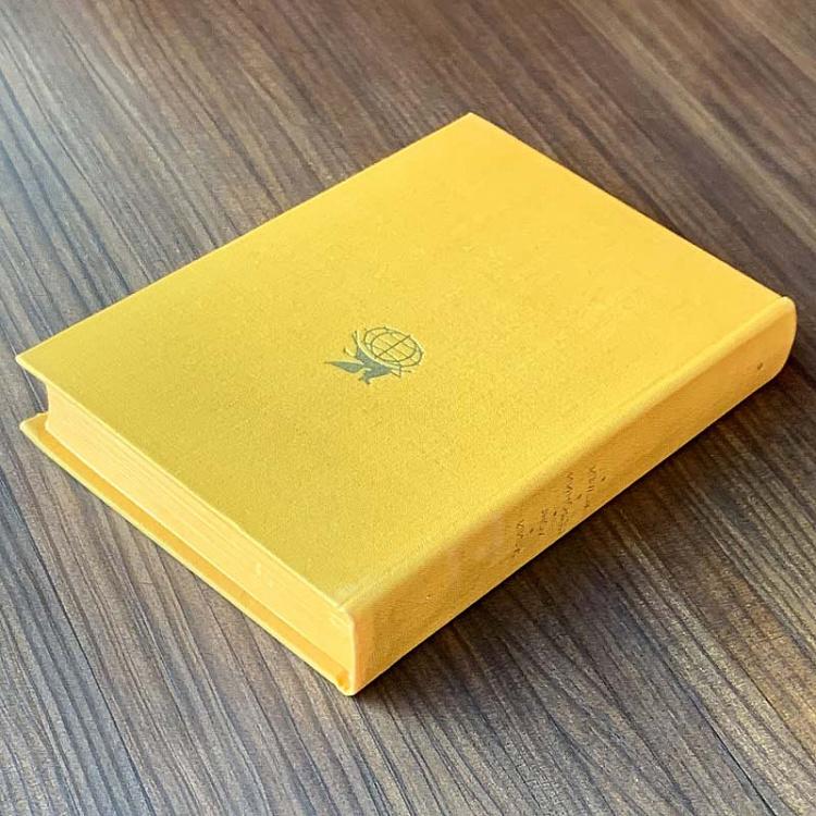 Винтажная книга Библиотека всемирной литературы, том 7. Татий. Лонг. Петроний. Апулей Vintage Book World Literature Library 7