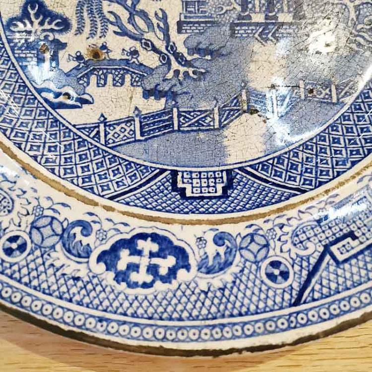 Винтажная тарелка белая с голубым мотивом 24, L Vintage Plate Blue White Large 24