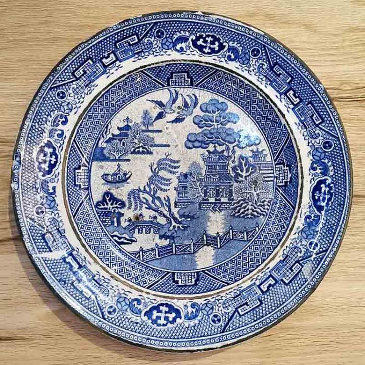 Винтажная тарелка белая с голубым мотивом 24, L Vintage Plate Blue White Large 24