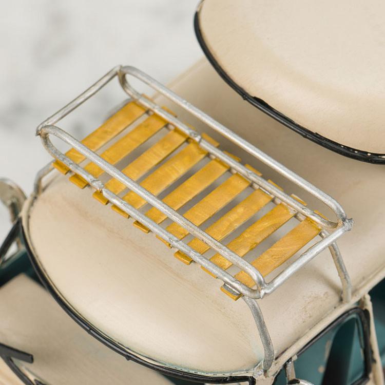 Фигурка Бело-голубой минивэн Toy Combi Van Clear Blue