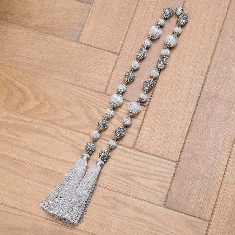 Гирлянда из серебряных бусин с кисточками Silver Beads And Tassels Garland 100 cm