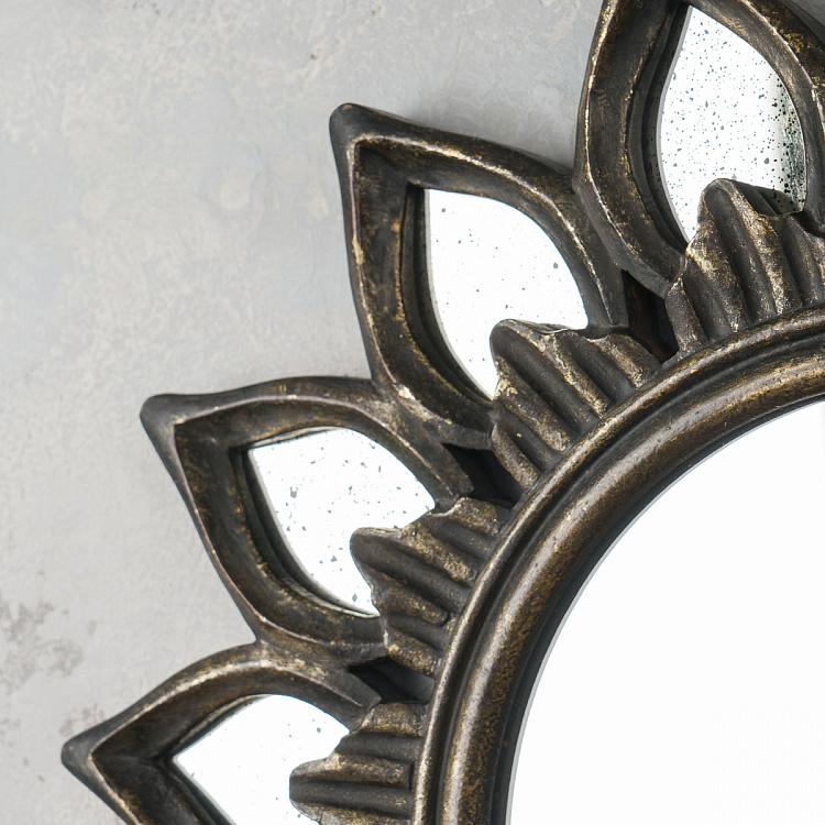 Круглое зеркало в деревянной раме в форме цветка Wooden Round Flower Mirror