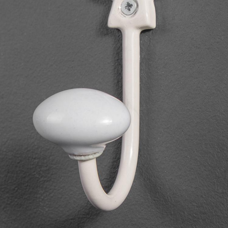 Железный крючок Сердце с фарфоровым наконечником цвета слоновой кости, S Small Hook Heart With Porcelain Knob Iron Cream