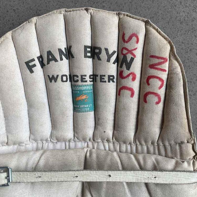 Винтажный щиток для крикета 1 Vintage Cricket Pad 1