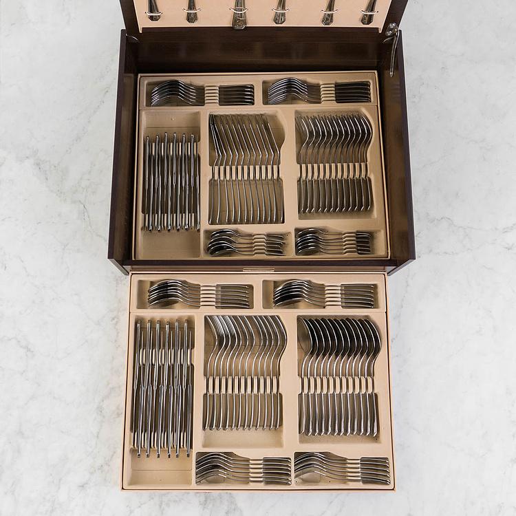 Набор из 126 столовых приборов на 12 персон в деревянной коробке Америка Set Of 126 Cutlery Pieces America Wooden Box