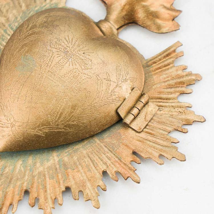 Золотое с патиной подвесное украшение-шкатулка Сердце Hanging Ex Voto Heart Box Gold Verdigris 13 cm