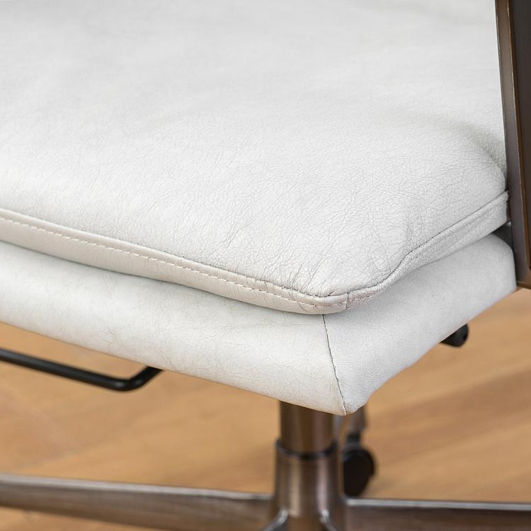 Рабочее кресло Неаполь, чёрные подлокотники Ufficio Napoli Armchair, Black Wood D