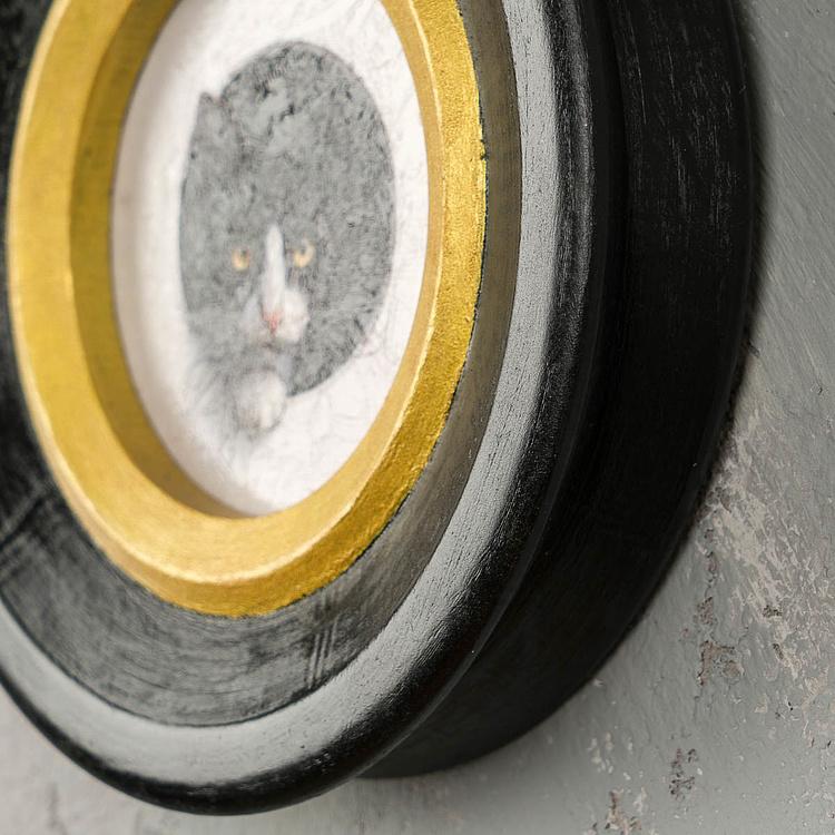 Картина в круглой раме Чёрно-белый кот Black And White Cat Painting In Round Frame