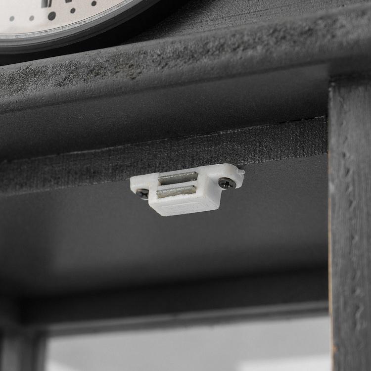 Настольные часы с дверцей Clock On Stand With Display