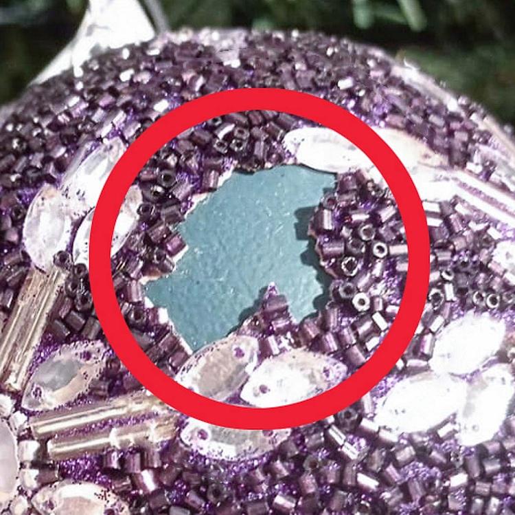 Фиолетовый ёлочный шар со снежинкой дисконт Snowflake Ball Purple 9 cm discount