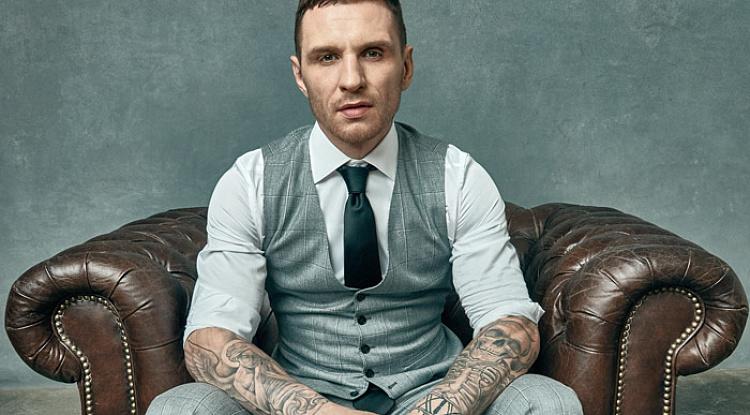 Наше кресло в рекламной компании известного бренда мужской одежды Albione