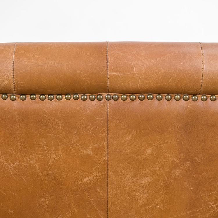 Двухместный кожаный диван Маршал, песочные ножки Marshall 2 Seater, Oak Sandwashed Leather