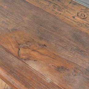 вяз и железо Old Door And Polished Iron