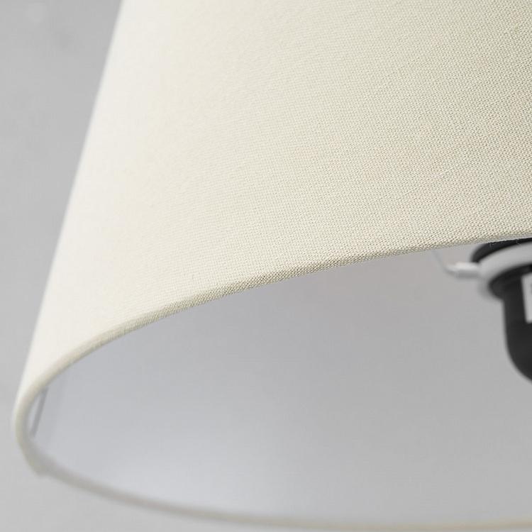 Настольная лампа с белым абажуром Кошка на столике Cat On Stand Table Lamp With White Shade