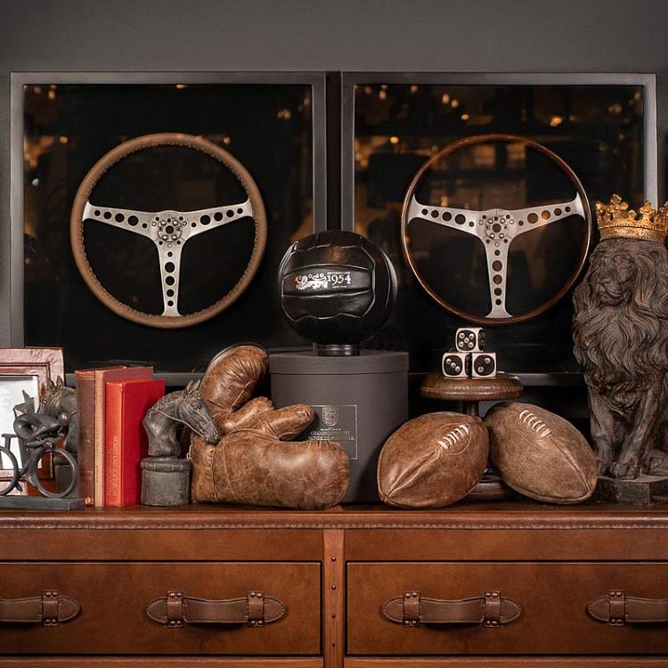 Арт-объект Кожаный руль гоночного автомобиля за стеклом в раме, M Shadow Box Leather Steering Wheel Medium