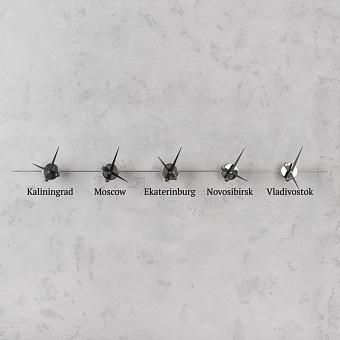 Настенные часы World 5 Centered Clock Latin