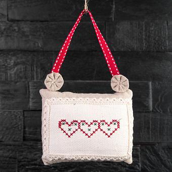 Coussin Tissu Brode Coeurs 11 cm