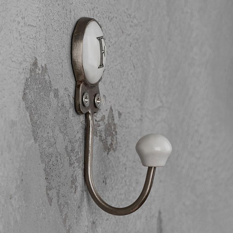 Крючок с буквой F Hook Letter F