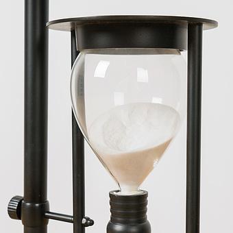 Прикроватный столик Time Traveler Side Table