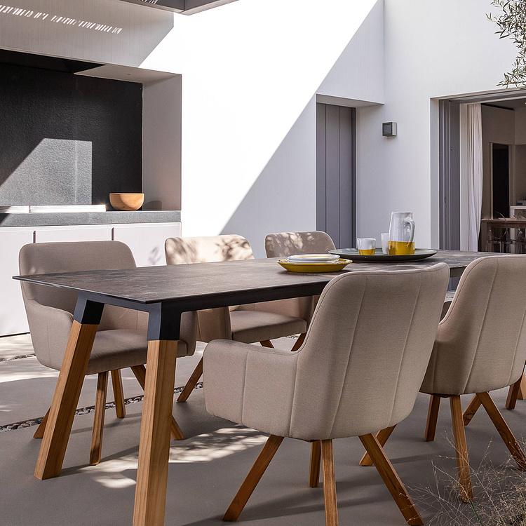 Садовый обеденный стол Эви Evie Dining Table