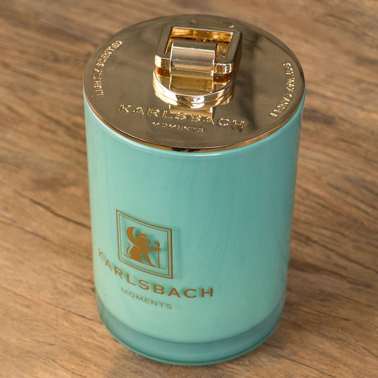Аромасвеча в мятно-голубом стакане с золотой крышкой Огурец Aroma Candle In Mint Blue Glass With Gold Lid Cucumber