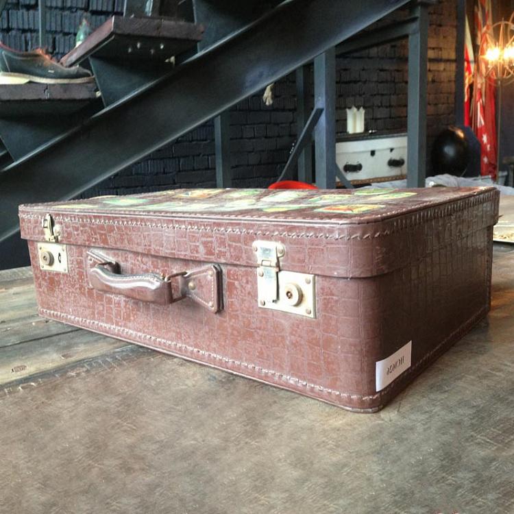 Винтажный коричневый чемодан с наклейками Vintage Suitcase Brown With Stickers