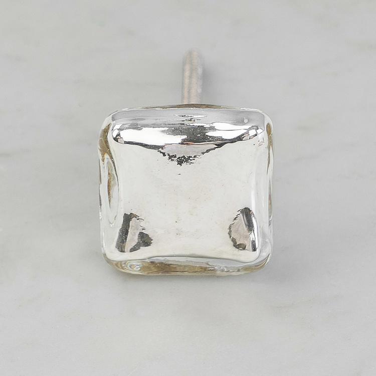 Мебельная ручка Вогнутый квадрат Concave Square Silver Glass Knob