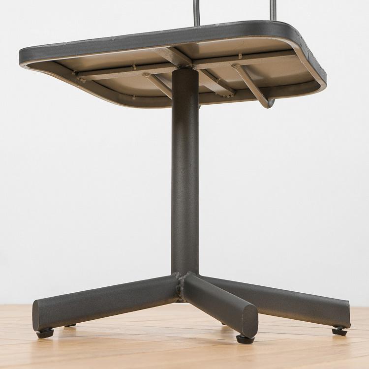 Чёрный крутящийся стул Black Swivel Chair