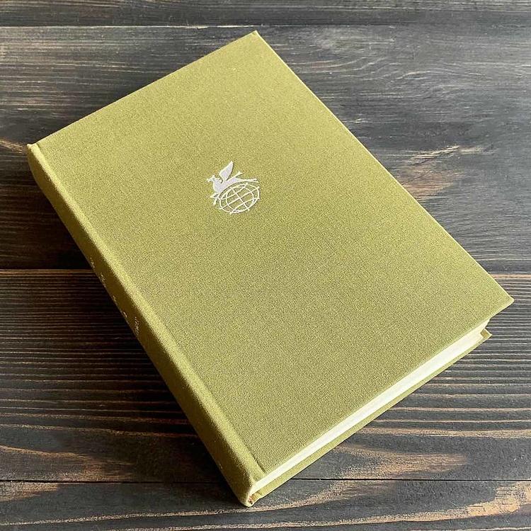 Винтажная книга Библиотека всемирной литературы, том 9-2. Беовульф. Старшая Эдда. Песнь о нибелунгах Vintage Book World Literature Library 9-2