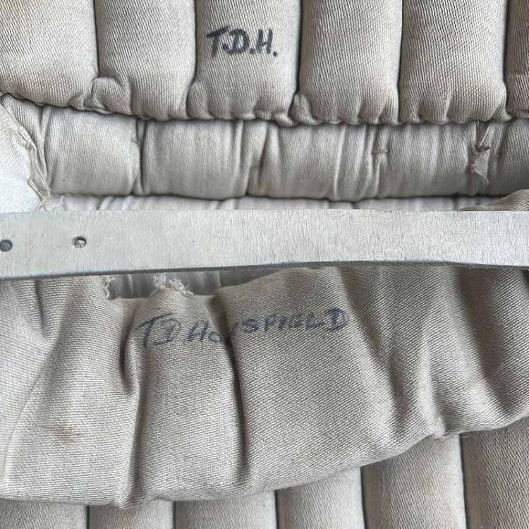 Винтажный щиток для крикета 1 Vintage Cricket Pad 1