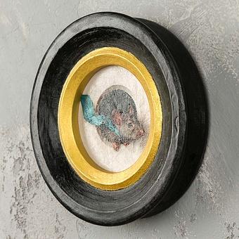 Mouse Painting In Round Frame