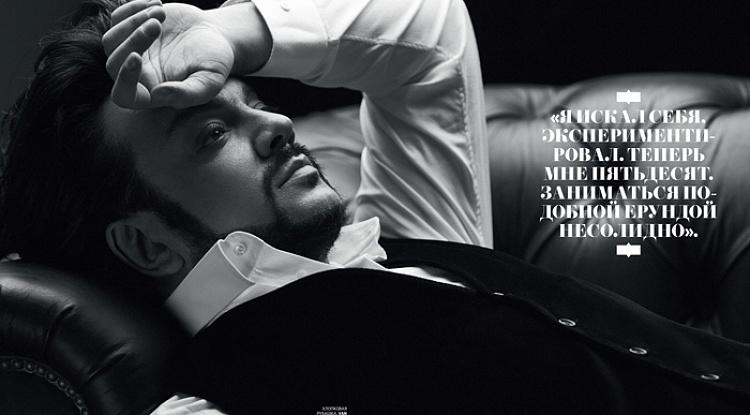 Филипп Киркоров был замечен на нашем диване Вестминстер на страницах журнала GQ