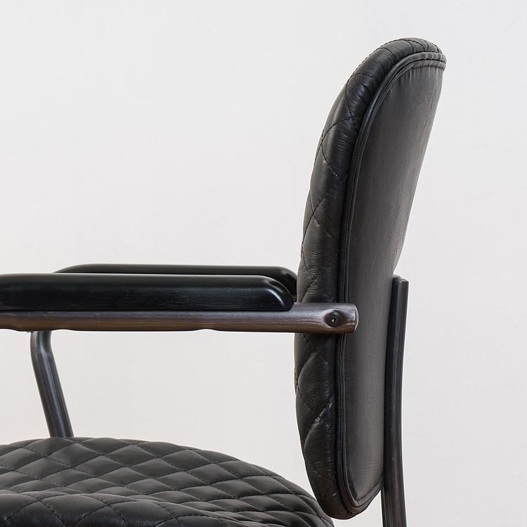 Рабочее кресло Милан, чёрные подлокотники Ufficio Milano Armchair, Black Wood D