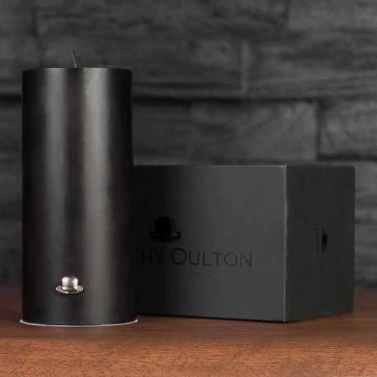 Аромасвеча ручной работы с запахом кожи в коробке, S Pillar Candle With Box Leather Scent Small