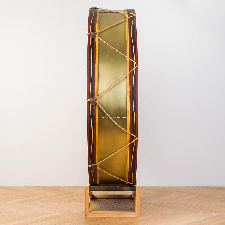 Деревянный стеллаж в виде барабана с латунным обрамлением на подставке, L Regiment Brass Drum Bookcase Large With Stand