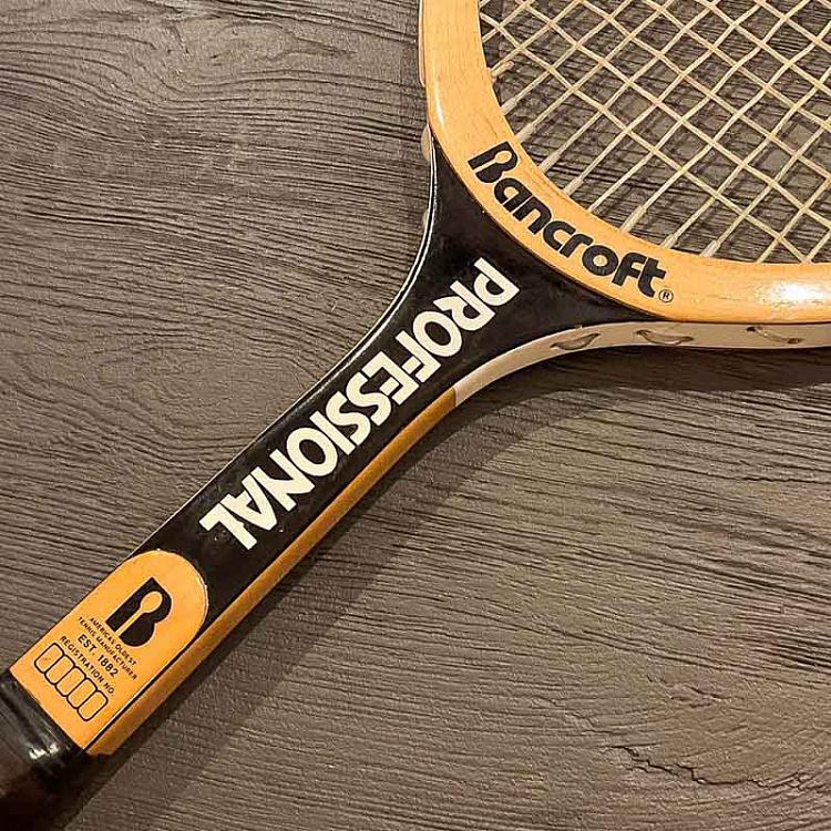 Винтажная теннисная ракетка и мяч 9 Vintage Tennis Racket And Ball 9