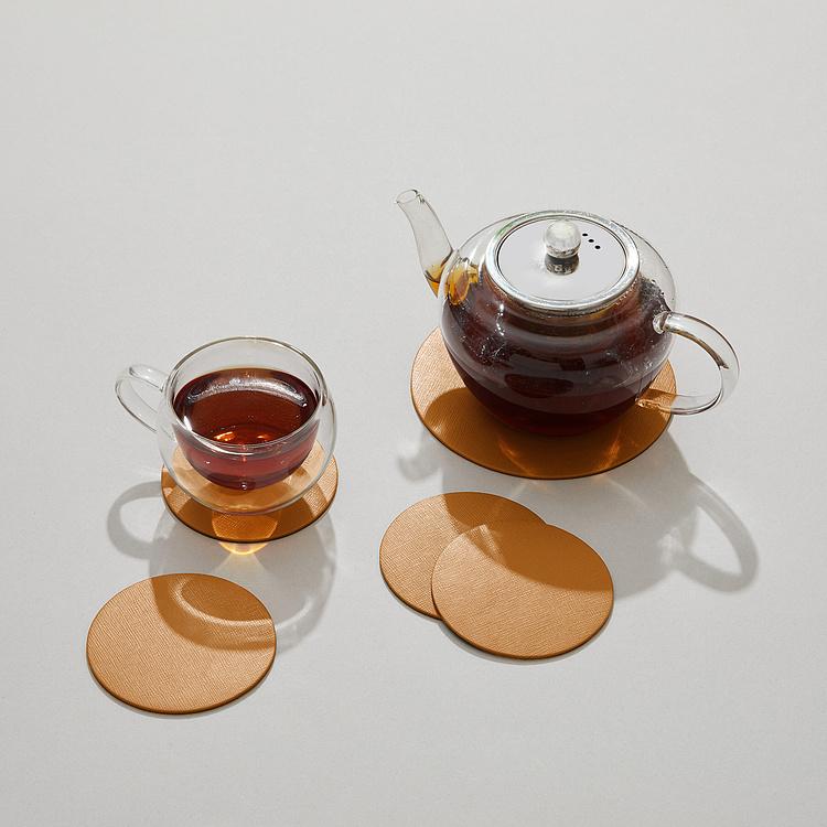 Набор из пяти круглых подставок под стаканы и чайник Set Of 5 Round Coasters