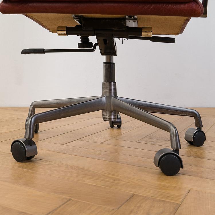 Рабочее кресло Турин, красно-коричневые подлокотники Ufficio Torino Armchair, Red Brown Wood D