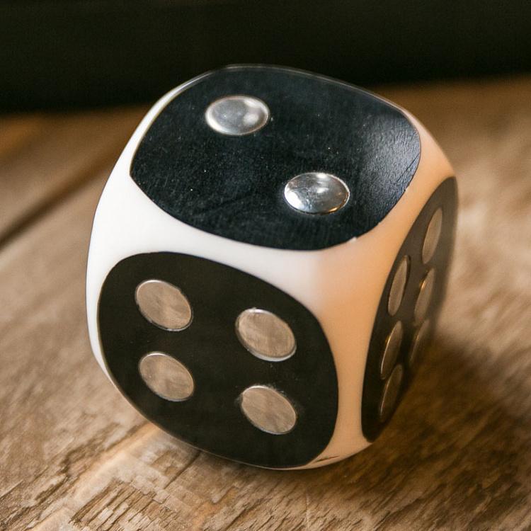 Коробка с 5 игральными костями Big Box With 5 White And Black Dices