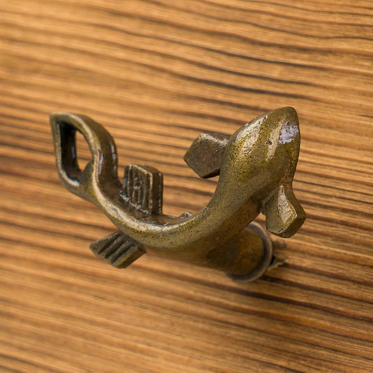 Мебельная ручка Рыбка Кои латунного цвета Chic Koi Fish Knob Brass Antique