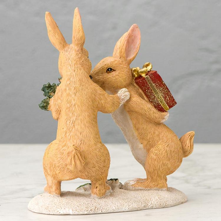Статуэтка Рождественские зайцы с подарком Xmas Rabbits With Gift 19 cm